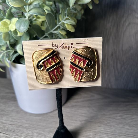 Tower of Pisa Retro Matte Gold Tone Red and Black Enamel 1.25 Clip On Earring - Picture 1 of 8